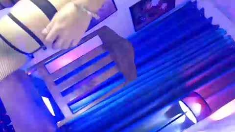 hornylisa online show from October 21, 6:00 pm