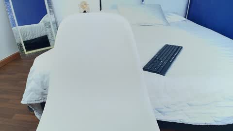 Ambar  online show from February 10, 7:49 pm