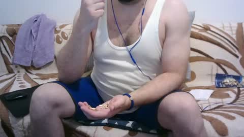 hornymonkey991 online show from July 17, 6:21 pm
