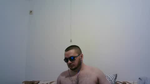 hornymonkey991 online show from June 9, 1:39 am