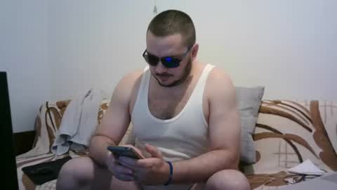 hornymonkey991 online show from July 28, 7:39 pm
