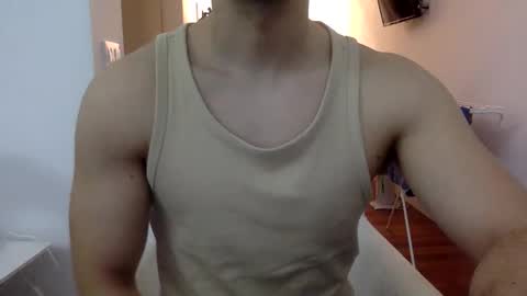 hornyspaniard93 online show from May 16, 12:04 pm