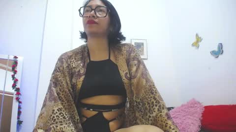 Agatha online show from May 4, 2:45 pm