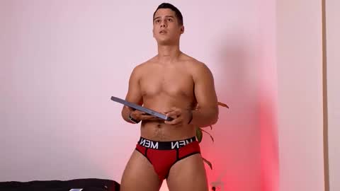 Marcus  Tatti  online show from December 22, 3:24 am