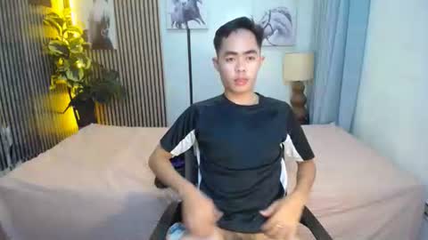 Snapshot of hot_8inchtwink chatting on October 1, 6:51 pm Rylle online show from October 1, 6:51 pm
