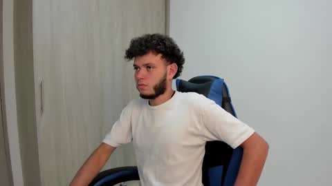 hot bad boy69 online show from February 26, 6:11 pm