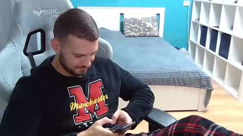 Snapshot of hot_cap_77 chatting on September 29, 5:34 pm hot_cap_77 online show from September 29, 5:34 pm