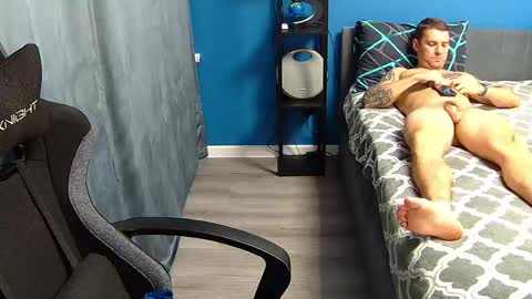 hot_cap_77 online show from April 25, 7:33 pm