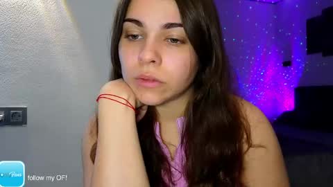 LiluCaroline online show from May 6, 3:18 pm
