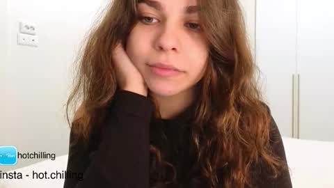 LiluCaroline online show from January 17, 6:39 pm