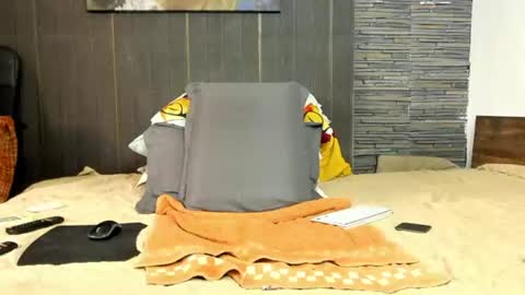 hot_chocolate4u online show from July 2, 5:18 pm