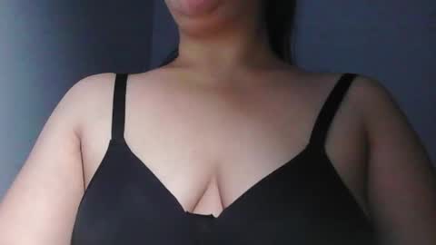 ana online show from March 25, 2:51 am