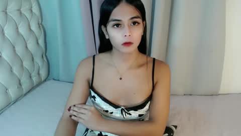 hot_cummerr online show from February 4, 8:18 am