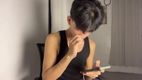 Kim online show from December 14, 1:06 pm