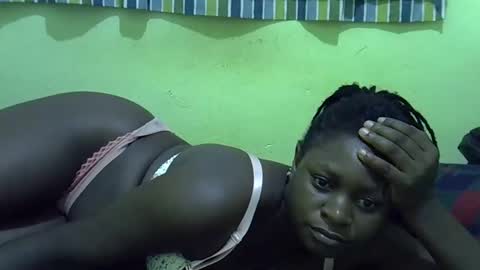 hot_girlly online show from March 7, 7:14 pm