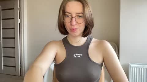 Lina online show from December 24, 9:50 am