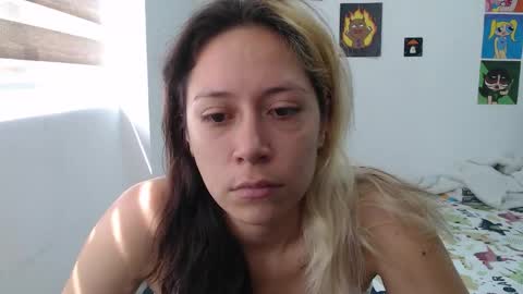 Mia online show from October 23, 3:24 pm