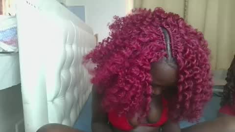 Hot petite online show from February 22, 6:28 am