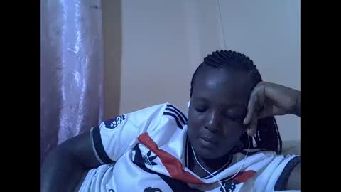 RAYLAH online show from January 17, 6:06 pm