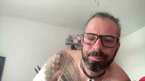 letmedoo2 online show from January 6, 10:13 am