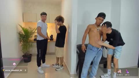 Vanesa Oliver and Andrew online show from October 12, 12:14 am