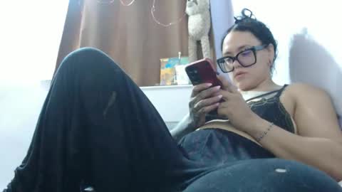 Hot and PowerHOPE U MISS ME online show from September 14, 3:31 am