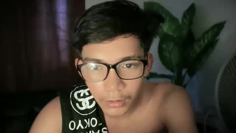 hotasian_jerome online show from February 3, 6:40 am