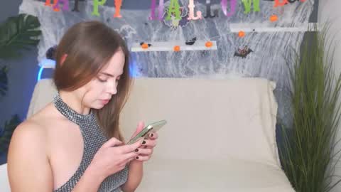 bella online show from October 19, 6:34 pm