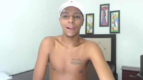 hotboyluxe online show from February 27, 3:10 am