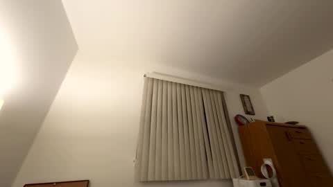 hotbuns69_ online show from November 11, 10:01 pm