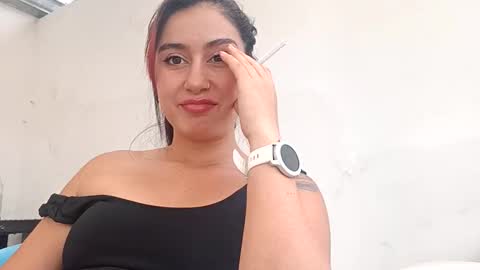 SECRET ROOM shhhhhh  make me very happy link AMAZON online show from April 30, 8:57 pm