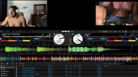 hotchoclatejuice199033 online show from March 29, 3:08 am