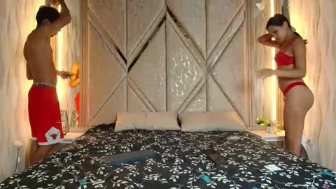 hotcouple_222 online show from February 13, 7:33 am