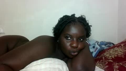 Snapshot of hotebbbyy chatting on October 20, 6:18 am EBBY online show from October 20, 6:18 am