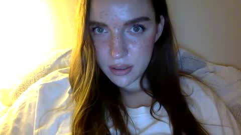 effy online show from December 5, 9:45 pm