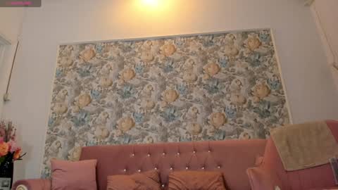 hotfallingdevil online show from October 7, 12:01 pm