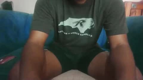 hotguyy001 online show from September 30, 5:51 am