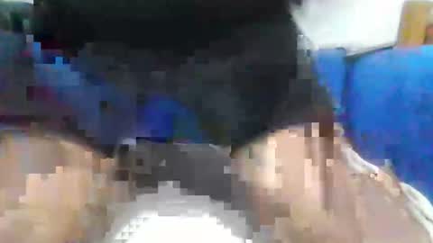 hotguyy001 online show from September 17, 3:21 am