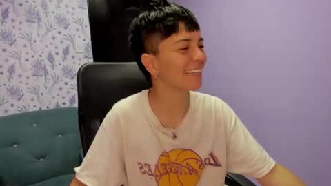Snapshot of hothannah_ chatting on October 7, 2:07 am hannah online show from October 7, 2:07 am