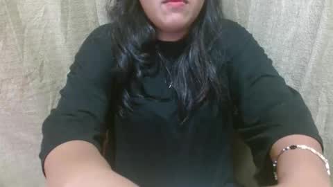 hotiemorenagurl18 online show from September 20, 6:27 am