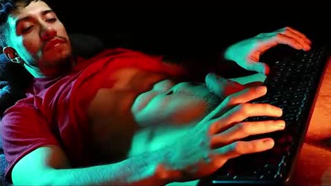 Hotlatinking online show from July 11, 8:12 pm