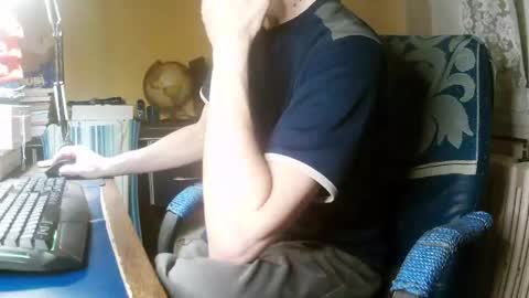 hotleopold online show from April 28, 10:14 pm