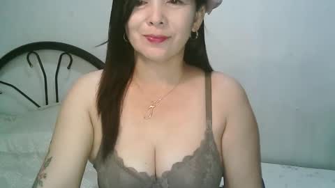 hotmamajen4u online show from November 12, 11:29 pm