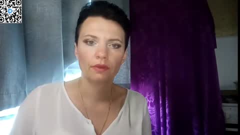 hotmamaqueen234 online show from June 29, 11:10 am