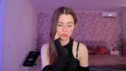 hotmolly_ online show from July 8, 9:46 am