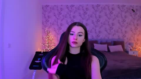 hotmolly_ online show from April 24, 3:03 pm
