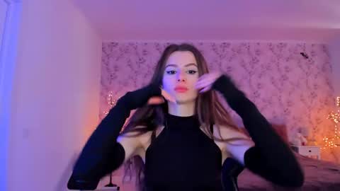 hotmolly_ online show from April 29, 9:47 am