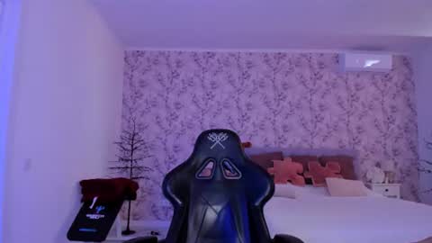 hotmolly_ online show from July 30, 9:54 am