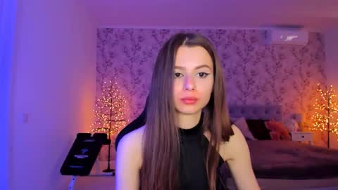 hotmolly_ online show from June 14, 3:19 am