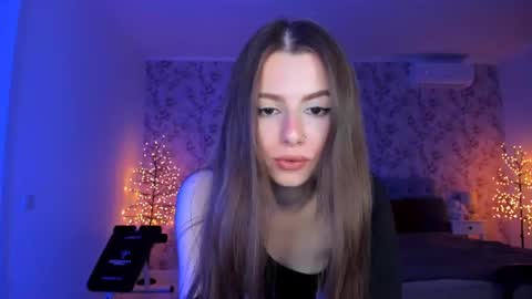 hotmolly_ online show from June 26, 7:08 pm